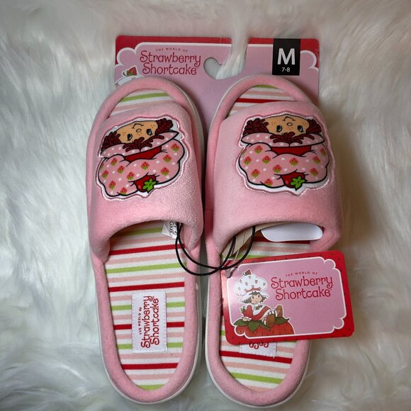NEW Strawberry Shortcake Pink Women's Slippers Size Medium 7/8 - Picture 1 of 6